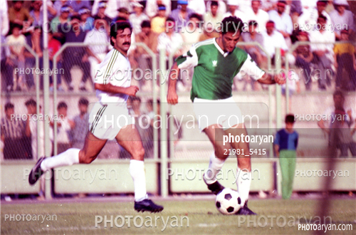 بازیکنان دهه های مختلف فوتبال ایران 7-سید علی افتخاری,آرش نوآموز,