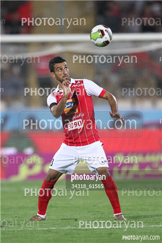 پرسپولیس  0  -پیکان  1   (96/06/26)-حسین ماهینی,