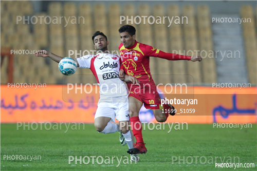 نفت تهران 0-پرسپولیس 2( 95/12/15)-صادق محرمی,اکبر صادقی,