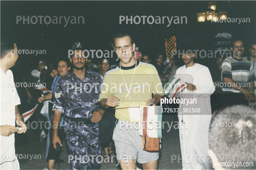 بازیکنان دهه های مختلف فوتبال ایران 40-علی کریمی Ali Karimi,