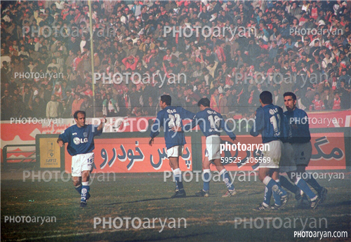 پرسپولیس 0 - استقلال 1  (79/12/05)-علیرضا نیکبخت واحدی,محمود فکری,سیروس دین محمدی,مجاهد خزیراوی,