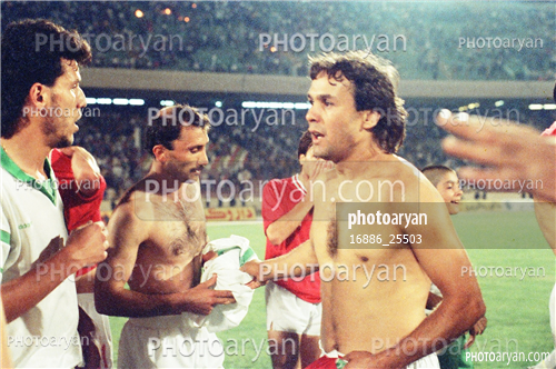 بازیکنان دهه های مختلف فوتبال ایران 1-حمید درخشان,