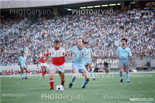 بازیکنان دهه های مختلف فوتبال ایران 1-علی پروین  Ali Parvin,سعید مراغه چیان,