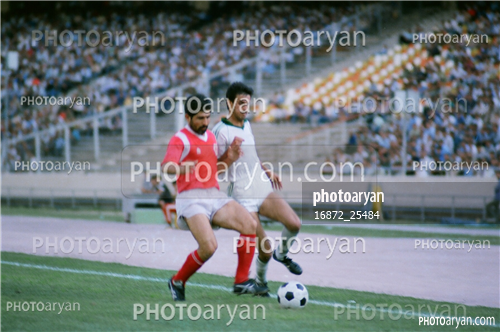 بازیکنان دهه های مختلف فوتبال ایران 1-محمد پنجعلی,