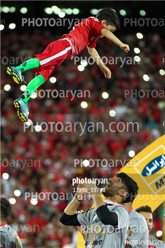 جشن قهرمانی تیم فوتبال پرسپولیس 96/01/30-علیرضا بیرانوند,طاها بیرانوند,