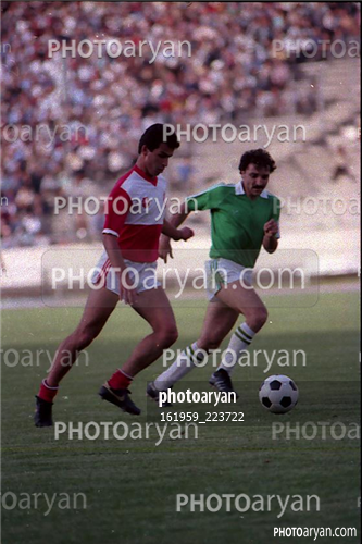 بازیکنان دهه های مختلف فوتبال ایران 33 -محسن عاشوریَ,