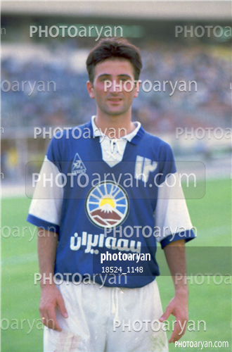 بازیکنان دهه های مختلف فوتبال ایران 3-ادموند اختر,