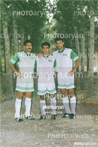 بازیکنان دهه های مختلف فوتبال ایران 1-افشین پیروانی,مهدی مهدوی کیا,یحیی گل محمدی,