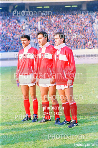 استقلال 0-پیروزی 1-  68/9/17-محسن عاشوریَ,کریم باوی,رضا عابدیان,