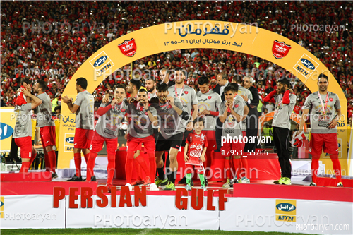 جشن قهرمانی تیم فوتبال پرسپولیس 96/01/30-محمد انصاری,علیرضا بیرانوند,محسن مسلمان,شهاب کرمی,حمید طاهرخانی,طاها بیرانوند,