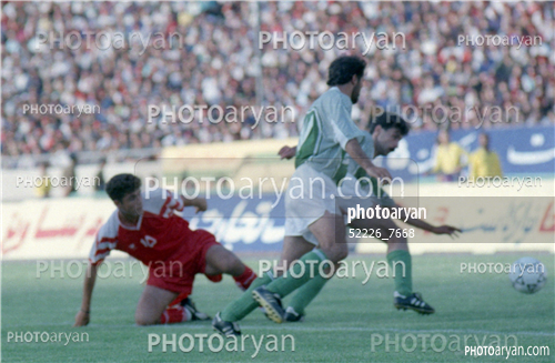 بازیکنان دهه های مختلف فوتبال ایران 12- علیرضا حکیم‌زاده,شهرام براتپوری,