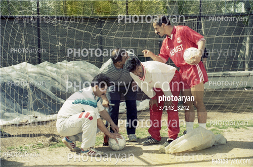 بازیکنان دهه های مختلف فوتبال ایران 11-محمد پنجعلی,سعید نعیم آبادی,محمد خاکپور,