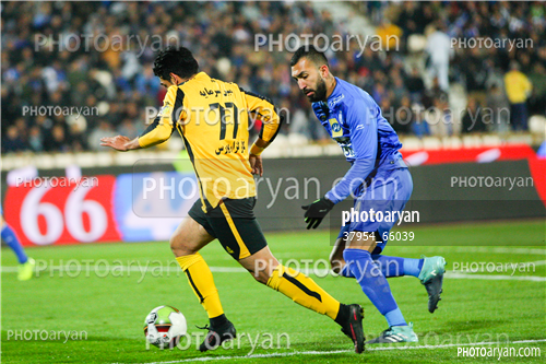 استقلال 3-سپاهان اصفهان  0 (96/09/15)-رضا میرزایی,روزبه چشمی,