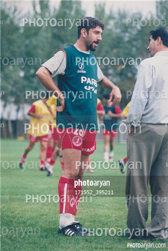 بازیکنان دهه های مختلف فوتبال ایران 39-علی انصاریان,