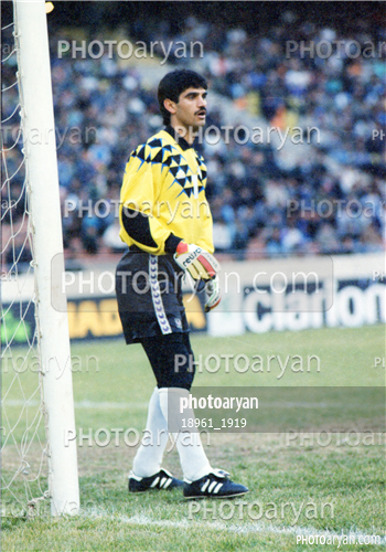 بازیکنان دهه های مختلف فوتبال ایران 3-بهزاد غلامپور,