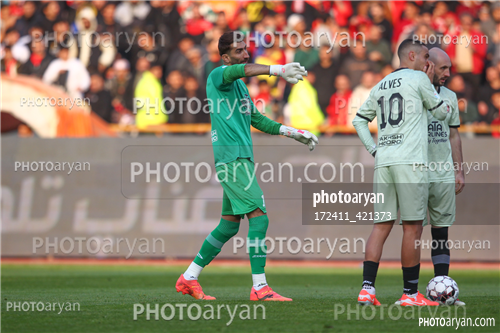 پرسپولیس  2-تراکتور  0    (1403/11/07)-علیرضا بیرانوند,ریکاردو آلوز,ایگور پوستونیسکی,