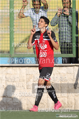  جوانان پرسپولیس 3- جوانان نیروی زمینی  2( 95/7/15)-