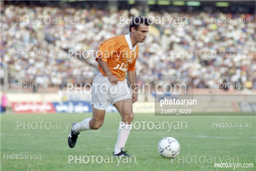 بازیکنان دهه های مختلف فوتبال ایران 7-نا مشخص,