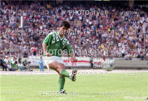 بازیکنان دهه های مختلف فوتبال ایران 8-حمید استیلی,