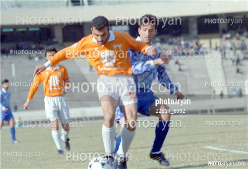 بازیکنان دهه های مختلف فوتبال ایران 9-ادموند اختر,علیرضا سهند رازیان,