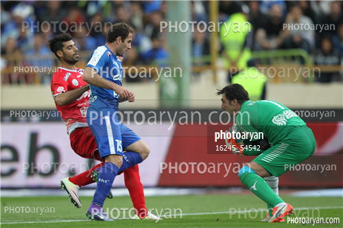 پرسپولیس 4-استقلال 2 -1395/01/27-سید مهدی رحمتی,مهدی طارمی,هرایر مگویان,