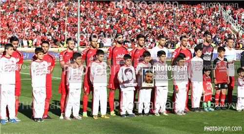 پرسپولیس 4-پدیده  مشهد 0-96/01/30-محمد انصاری,صادق محرمی,مهدی طارمی,سامان نریمان جهان,سروش رفیعی,علیرضا بیرانوند,حسین ماهینی,وحید امیری,علی علیپور,سید جلال حسینی,