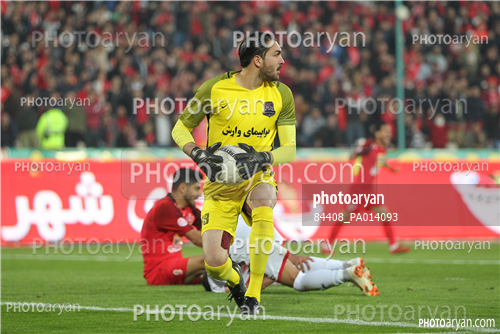 پرسپولیس 1-نساجی مازندران  0 (98/10/06)-علیرضا حقیقی,