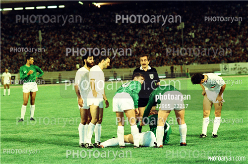 بازیکنان دهه های مختلف فوتبال ایران 1-فرشاد پیوس  Farshad Pious,حمید درخشان,شاهرخ بیانی,