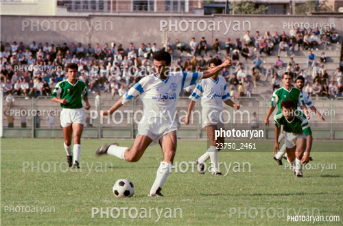 بازیکنان دهه های مختلف فوتبال ایران 10-حمید استیلی,محمد احمدزاده,