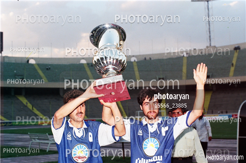 بازیکنان دهه های مختلف فوتبال ایران 2-صادق ورمزیار,جواد زرینچه,