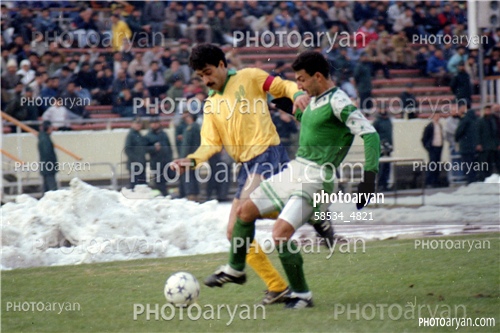 بازیکنان دهه های مختلف فوتبال ایران 15-رضا رضایی منش,سیروس قایقران,