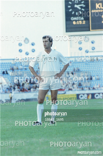 بازیکنان دهه های مختلف فوتبال ایران 3-محسن عاشوریَ,