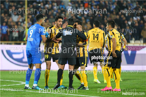 استقلال 3-سپاهان اصفهان  0 (96/09/15)-