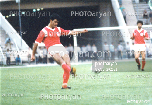 بازیکنان دهه های مختلف فوتبال ایران22-محسن عاشوریَ,