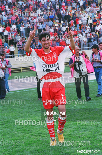 بازیکنان دهه های مختلف فوتبال ایران 1-بهنام سراج,