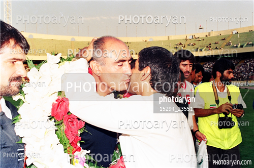 بازیکنان دهه های مختلف فوتبال ایران 2-کریم باقری,