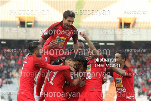 پرسپولیس 2-تراکتور سازی 0 (98/11/06)-شجاع خلیل زاده,وحید امیری,علی علیپور,کمال کامیابی نیا,مهدی ترابی,احمد نورالهی,Christian Osaguona (کریستین اوساگونا),