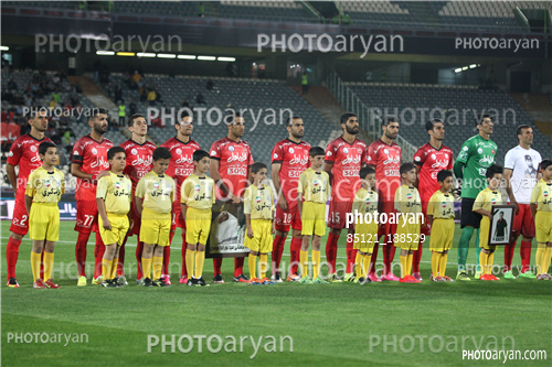 پرسپولیس 3-نفت تهران 0 (95/07/24)-محمد انصاری,مهدی طارمی,علیرضا بیرانوند,محسن ربیع خواه,حسین ماهینی,وحید امیری,محسن مسلمان,سید جلال حسینی,کمال کامیابی نیا,امید عالیشاه,ایستاده تیم پرسپولیس,