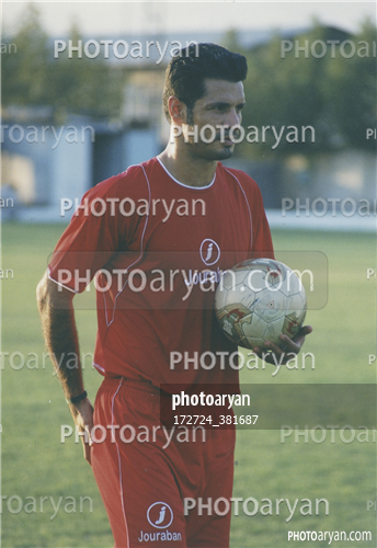 بازیکنان دهه های مختلف فوتبال ایران 40-علی دایی  Ali Daei,