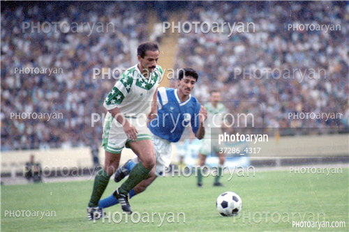 بازیکنان دهه های مختلف فوتبال ایران 11-محمد خاکپور,عبدالصمد مرفاوی,