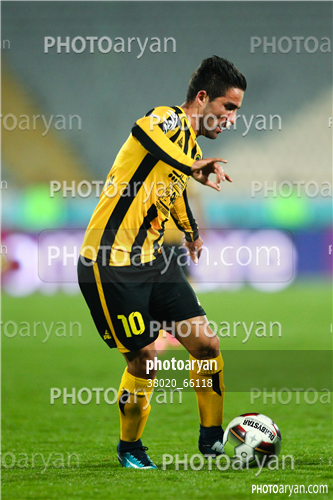 استقلال 3-سپاهان اصفهان  0 (96/09/15)-مهرداد محمدی,