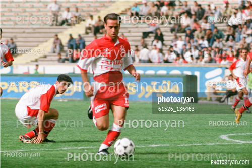 بازیکنان دهه های مختلف فوتبال ایران 18-علی کریمی Ali Karimi,