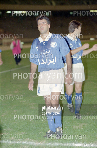 بازیکنان دهه های مختلف فوتبال ایران 8-جواد زرینچه,قاسم سیانکی,