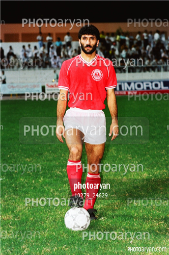 بازیکنان دهه های مختلف فوتبال ایران-نادر محمدخانی,