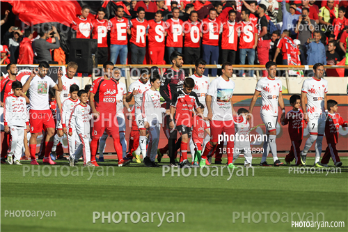 پرسپولیس 4-پدیده  مشهد 0-96/01/30-مهدی طارمی,علیرضا بیرانوند,حسین ماهینی,سید جلال حسینی,محمدرضا ناصحی,معین عباسیان,