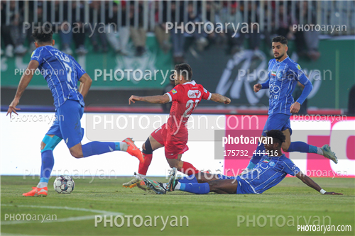 پرسپولیس 0-استقلال  0  (1404/09/14)-