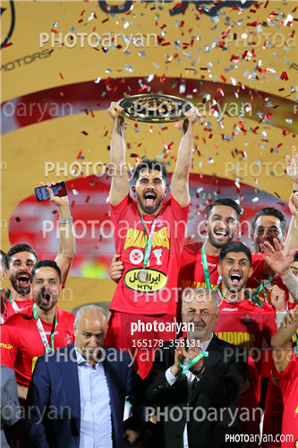 استقلال 1-پرسپولیس 2  (1402/03/10)-افشین پیروانی,کمال کامیابی نیا,امید عالیشاه,سیامک نعمتی,دانیال اسماعیلی فر,رضا درویش,