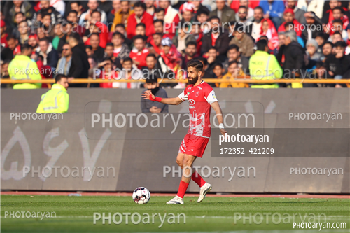 پرسپولیس  2-تراکتور  0    (1403/11/07)-