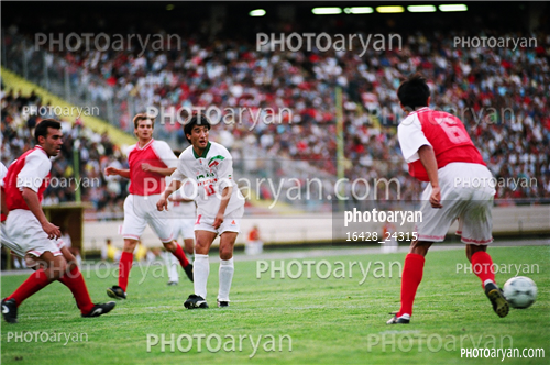 بازیکنان دهه های مختلف فوتبال ایران 2-خداداد عزیزی  Khodadad Azizi,