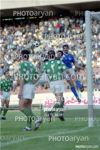 بازیکنان دهه های مختلف فوتبال ایران 4-محمد خاکپور,مهدی فنونی زاده,